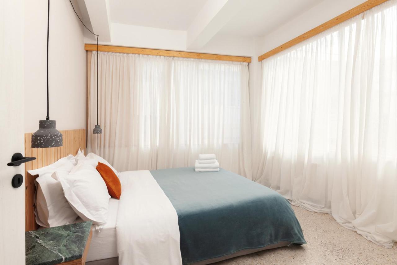 The Marble Suites, Plaka