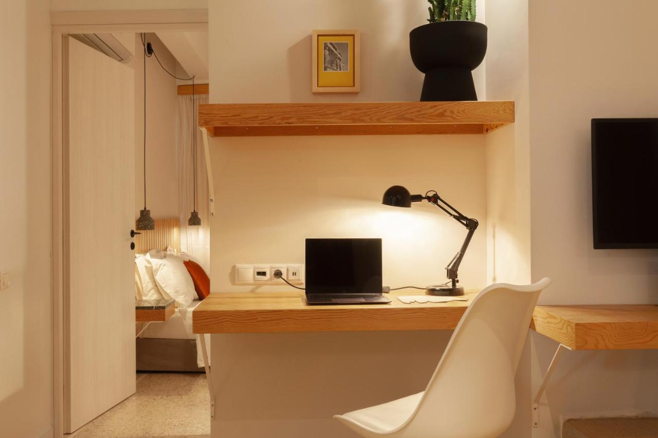 The Marble Suites, Plaka